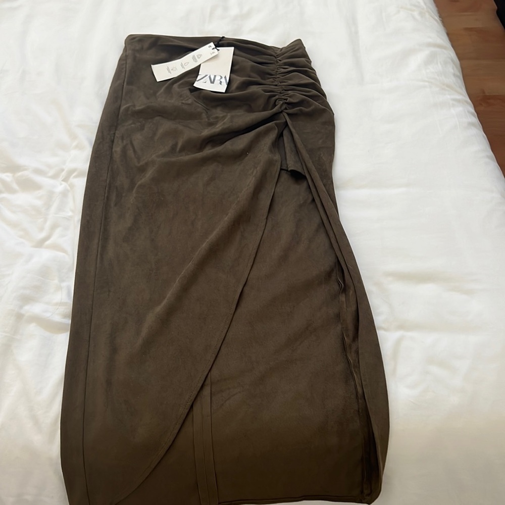 Zara Midi Skirt NWT